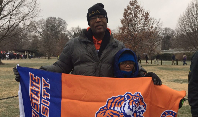 SSUNAA Washington DC Chapter members participate in the National Wreaths Across America Day
